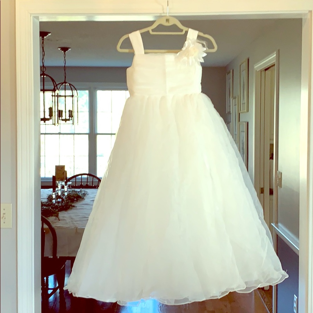 Flower girl/junior bridesmaid dress